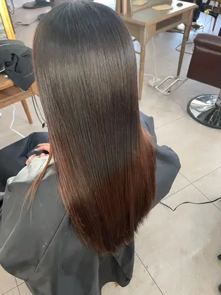 ロング TIDEHAIR SHUKAのヘアスタイル