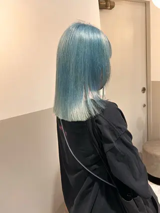 ミディアム カラー 薄田 珠美のヘアスタイル