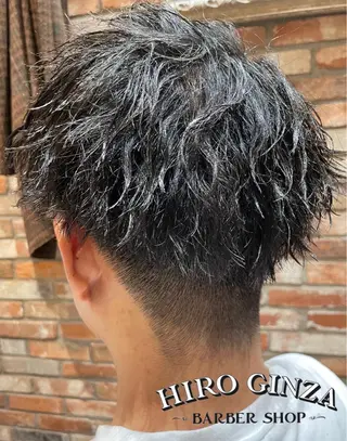 ミディアム ヒロ銀座 石川 昂のヘアスタイル