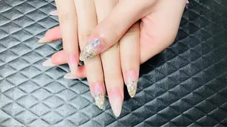 ネイル gorella Ａのネイルデザイン