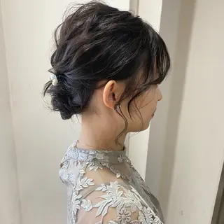 ミディアム ヘアアレンジ くすみカラー / 肌馴染み/ 花房佑夏のヘアスタイル