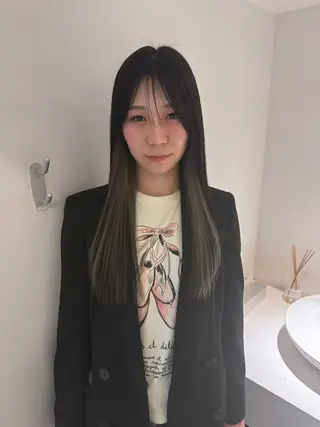 ロング ito suzuco @suc__asのヘアスタイル