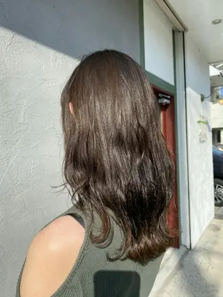 セミロング カラー 酸性ストレート/ブリ ーチなしWカラー河本のヘアスタイル