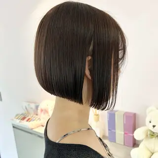 ショート カラー ボブ×艶髪｜ 艶カラー🩶石橋怜大のヘアスタイル