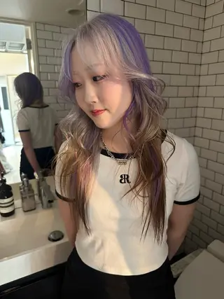 ロング カラー ヘアアレンジ MIYU/ケアブリ ーチカラー／デザインのヘアスタイル
