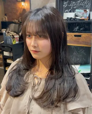 セミロング カラー 🫧小顔顔周りカット レイヤー/縮毛/白倉のヘアスタイル