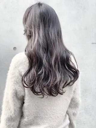 ロング カラー 平 ちひろのヘアスタイル