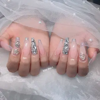 ネイル Hin Nailsのネイルデザイン