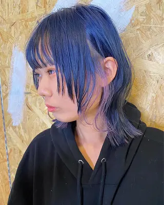 ショート カラー ブリーチ😼 ボブ✍️レイヤーのヘアスタイル