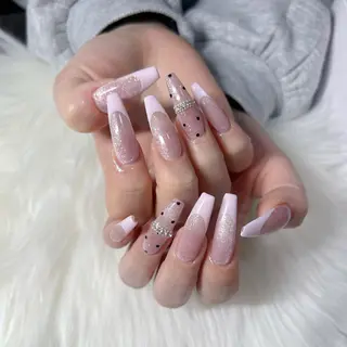 ネイル REVE南口 🌺yuina🌺のネイルデザイン