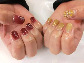 ネイル はばすみれ🎀ﾈｲﾙ 光ﾌｪｲｼｬﾙ ﾍｱのネイルデザイン