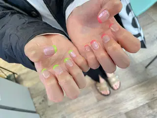 ネイル はばすみれ🎀ﾈｲﾙ 光ﾌｪｲｼｬﾙ ﾍｱのネイルデザイン