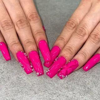 ネイル WOLTOKYO渋谷 yunaのネイルデザイン