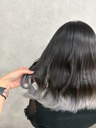 セミロング カラー 🩶西 雪乃/透明感 くすみカラー🫧のヘアスタイル