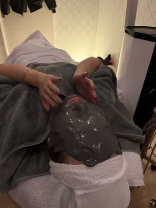 メナードフェイシャルサロン丸の内ヒルズ所属・メナード丸の内 あんりのエステ・リラクイメージ