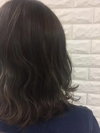 セミロング カラー 盛れるレイヤーカット 得意🌹井上美沙のヘアスタイル