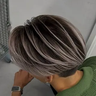 ミディアム カラー パーマ ヘアアレンジ メンズ メンズバレイヤージュ 🌫ハイライトのヘアスタイル