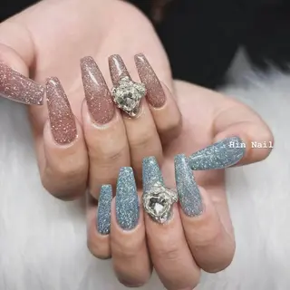 ネイル Hin Nailsのネイルデザイン