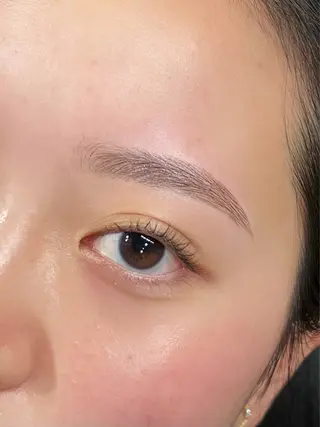 アイブロウ ナチュラル眉🩶 yumiの眉毛・アイブロウイメージ