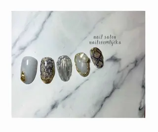 ネイル ﾈｲﾙﾙｰﾑﾘｯｶ 𝐦𝐚𝐲𝐮のネイルデザイン