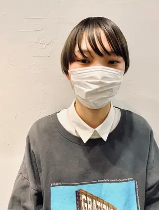 ショート 宮腰 瑠果のヘアスタイル