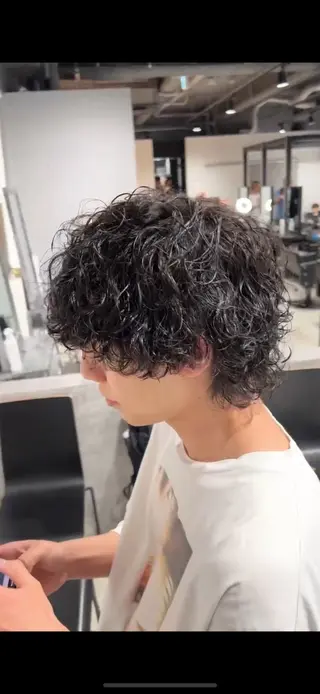 パーマ メンズ 🐺ウルフ/レイヤー カット/高嶋湧大のヘアスタイル