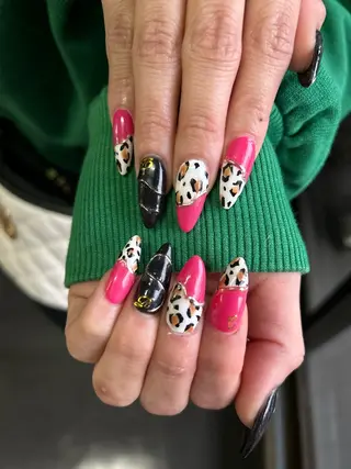 ネイル ✴︎ Delightのネイルデザイン