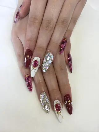 ネイル 💎🐰 saki. m 🐰💎のネイルデザイン