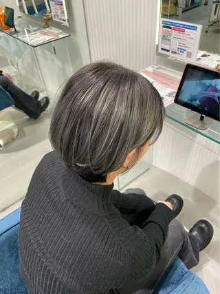 ショート カラー 安井まゆ _Box mico.のヘアスタイル