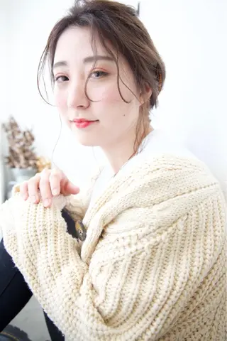 セミロング カラー fio マナミのヘアスタイル