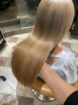 ロング ❤️ブリーチなし💚 ダブルカラー平野実花のヘアスタイル