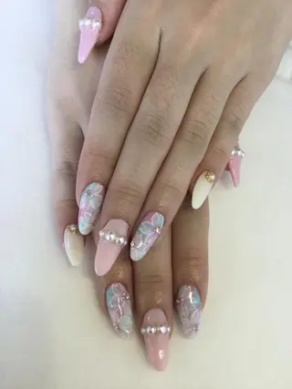 ネイル 💎🐰 saki. m 🐰💎のネイルデザイン