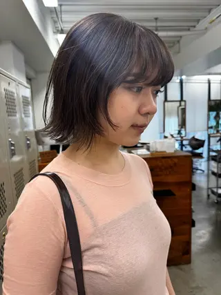 ミディアム カラー ムロ 二子玉川駅のヘアスタイル