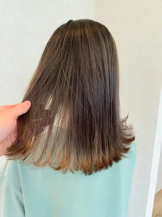 ミディアム Lit.豊橋 夏目のヘアスタイル