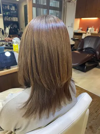 ミディアム 山木 裕子のヘアスタイル