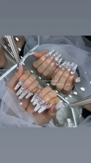 ネイル 加納 莉音のネイルデザイン