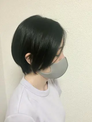 ショート 興津/韓国レイヤー ダブルカラー美髪縮毛のヘアスタイル