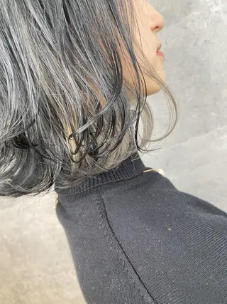 ショート カラー _WHITE 天王寺のヘアスタイル