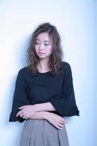 セミロング カラー ヘアアレンジ 烏丸韓国ヘア🇰🇷 ayaka🎀のヘアスタイル