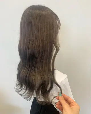 セミロング 長山 茉白のヘアスタイル