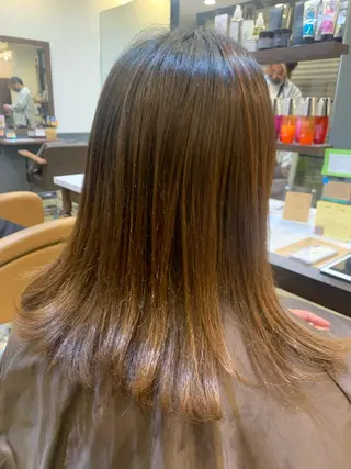セミロング ハラダ ヒナミのヘアスタイル