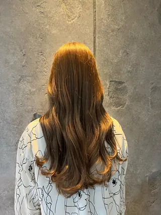 ロング 大久保 遥日のヘアスタイル