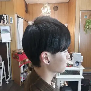 ショート D/i |Y/no. 〈夜スパ17時〜〉のヘアスタイル