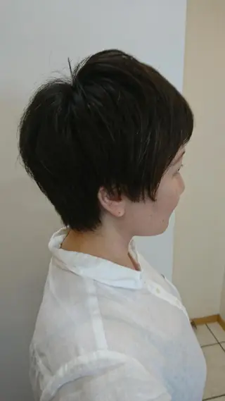 ショート 齋藤 愛美のヘアスタイル