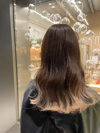 セミロング カラー ヘアアレンジ 山下 とよかのヘアスタイル