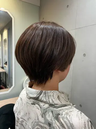 ショート おせ ちさとのヘアスタイル