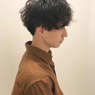 ショート カラー パーマ メンズ 平内 賢人のヘアスタイル