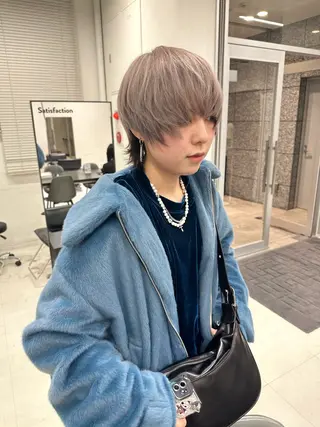 ショート カラー ヘアドネーション/ ショート・ボブのヘアスタイル