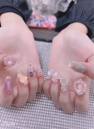 ネイル はぴねす所属・横浜 美夢のネイルデザイン