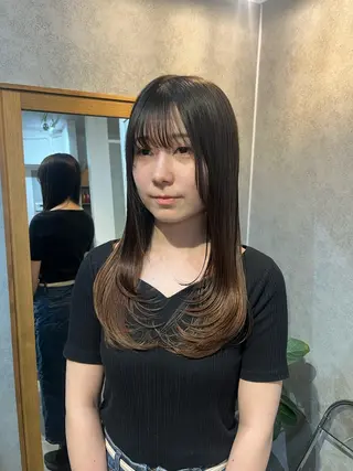 ミディアム 暖色カラー/パラッと Bob/モエのヘアスタイル